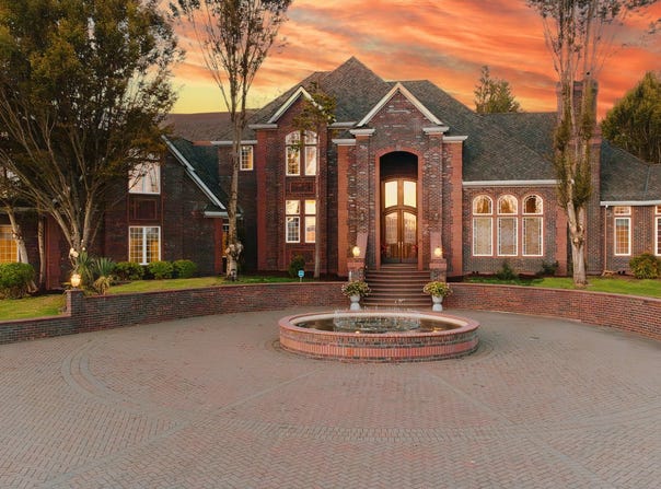20417 SW INGLIS Dr, Beaverton, OR 97007