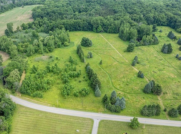 Sweetland Road, Stafford, NY 14143