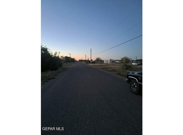 121 IRMA Road, Chaparral, NM 88081