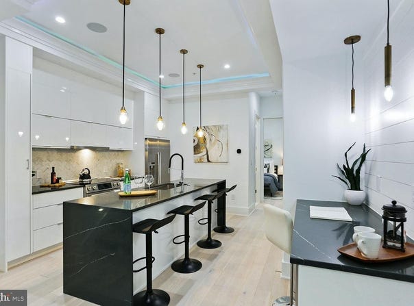 4 R STREET NW, WASHINGTON, DC 20001
