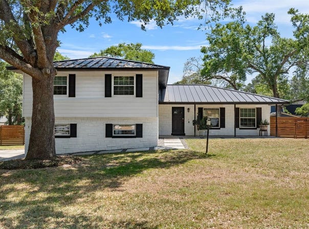 1352 CHARLOTTE STREET, ALTAMONTE SPRINGS, FL 32701