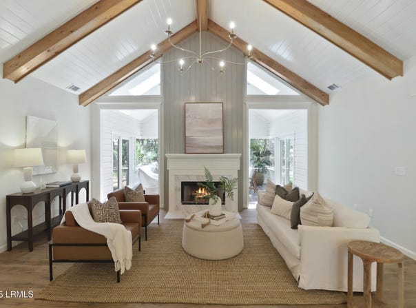 42 Pineland Road, Hilton Head Island, SC 29926