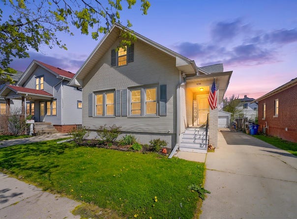 1238 Romayne Ave, Racine, WI 53402