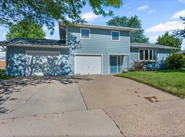 1703 12th Avenue, Belle Fourche, SD 57717