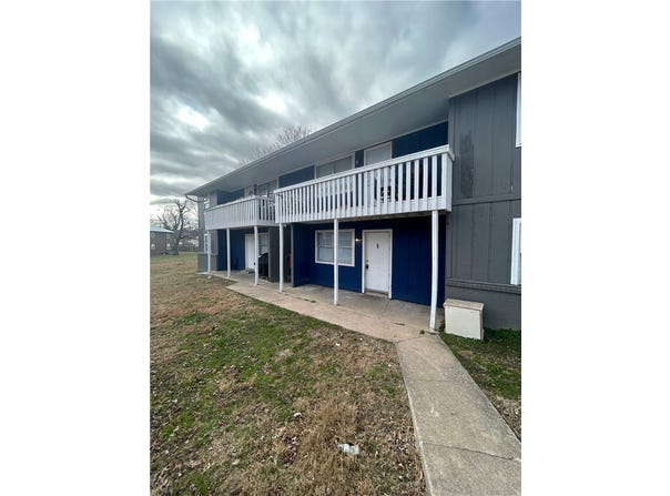 1605 Juniper Circle, Springdale, AR 72764
