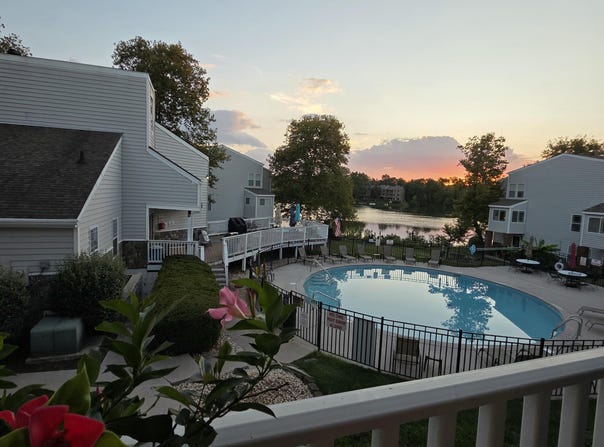 2414 Lake park Road, Lexington, KY 40502