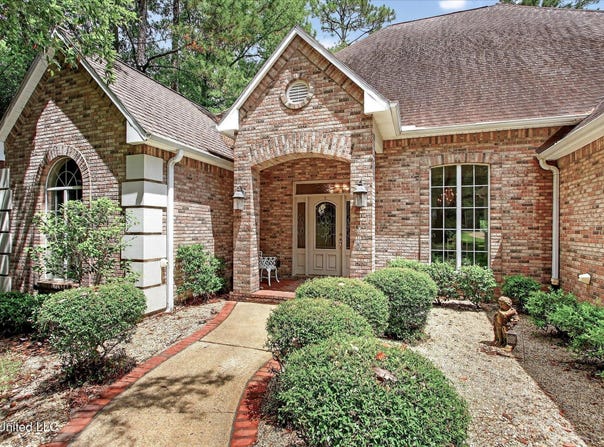 7622 Fairway Drive, Diamondhead, MS 39525