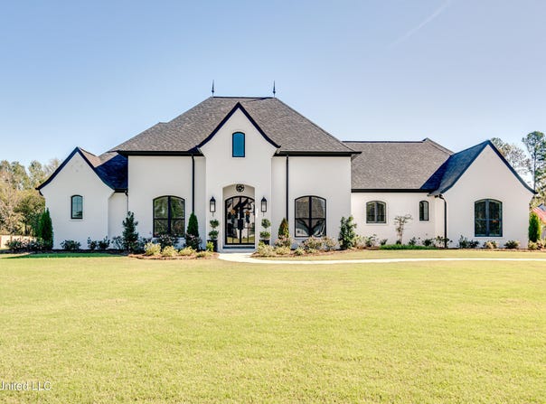 104 Belle Chasse Drive, Brandon, MS 39047