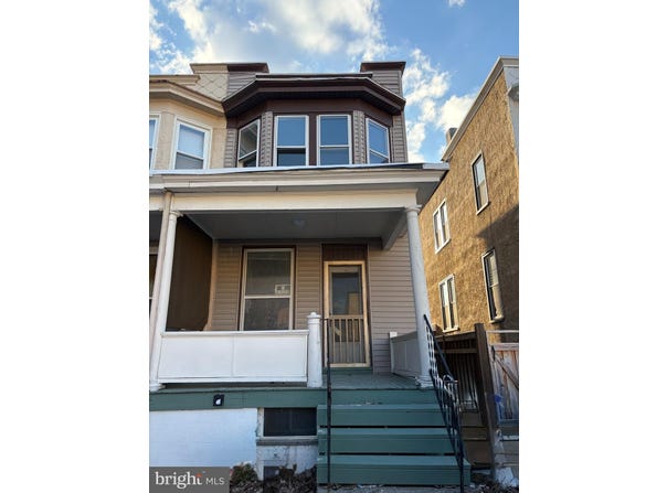 8 N LOCUST Street, COAL TOWNSHIP, PA 17866