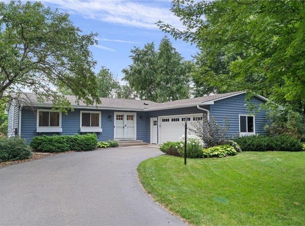 11035 38th Place N, Plymouth, MN 55441