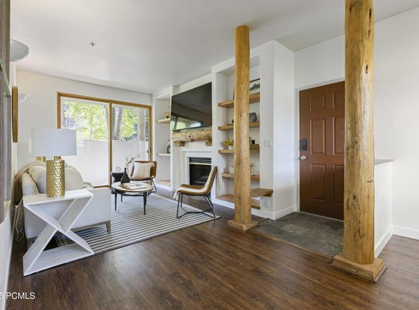 1600 W Pinebrook Boulevard, Park City, UT 84098