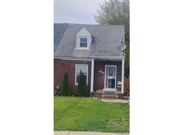 17121 KELLY Road, Detroit, MI 48224