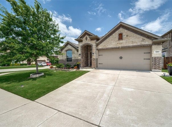 1364 Lake Grove Drive, Little Elm, TX 75068
