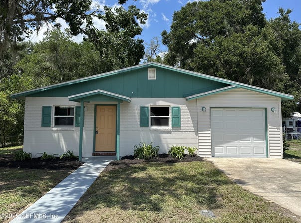 2608 OAK Street, Palatka, FL 32177