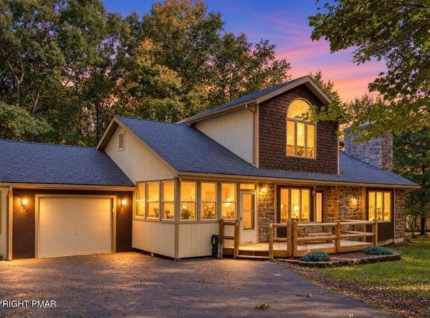 19 White Oak Drive, Jim Thorpe, PA 18229