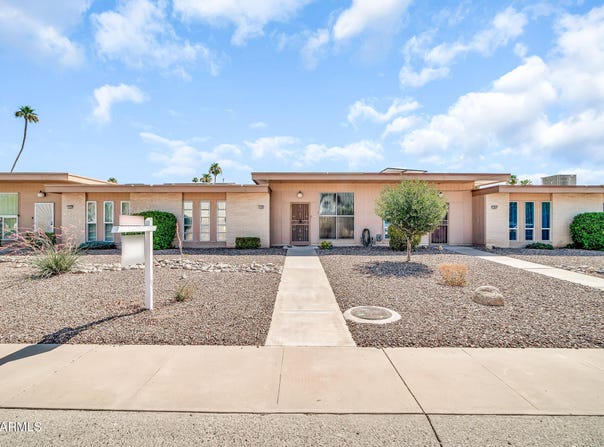 13428 N HAWTHORN Drive, Sun City, AZ 85351