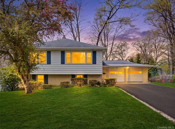 11 Willow Drive, Suffern, NY 10901