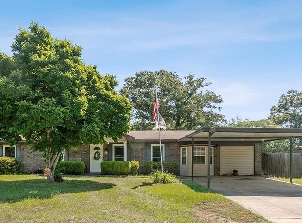 218 Yellowleaf Dr, Enterprise, AL 36330