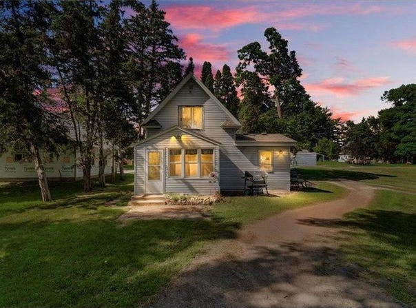 205 Broadway Street SE, Isanti, MN 55040