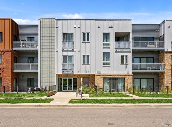 2525 Arapahoe Street, Denver, CO 80205