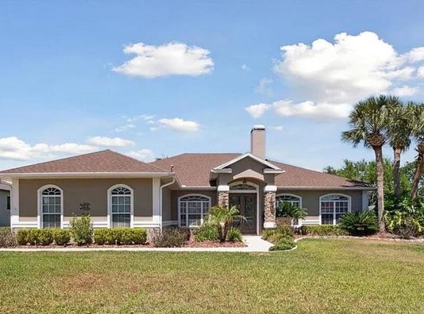 564 DOWLING CIRCLE, LADY LAKE, FL 32159