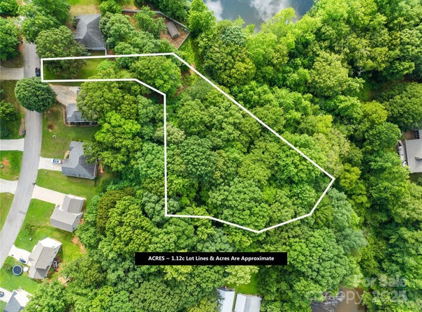 401 Brookfield Drive, Statesville, NC 28625