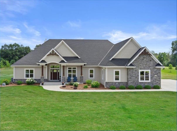382 Highland Rdg, Colgate, WI 53017