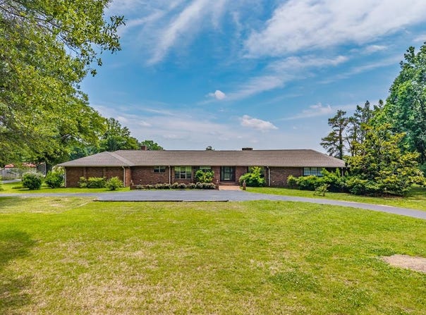 5042 Dummyline Road, BATESVILLE, MS 38606