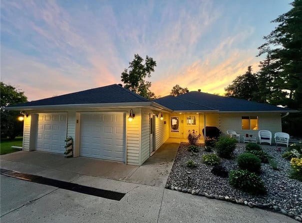 31129 E Jewett Drive, Elizabeth Twp, MN 56537