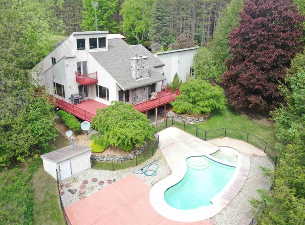 2864 Peach Lake Road, West Branch, MI 48661