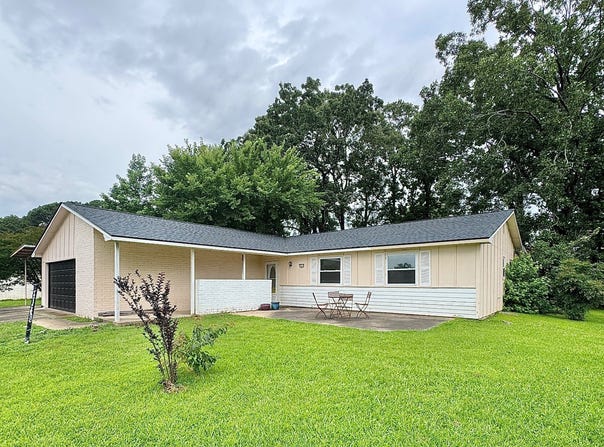 203 Warwick Lane, Idabel, OK 74745