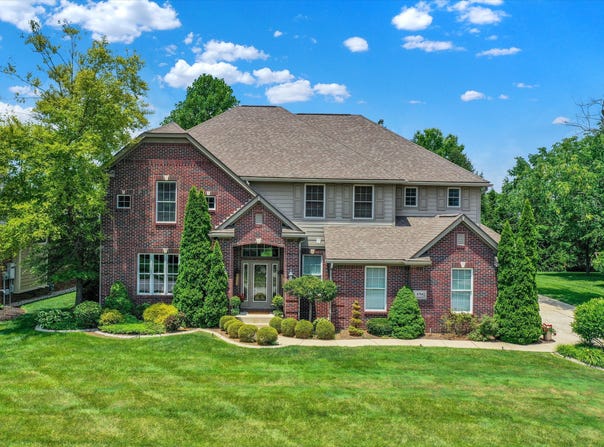 4704 Pearcrest Way, Greenwood, IN 46143