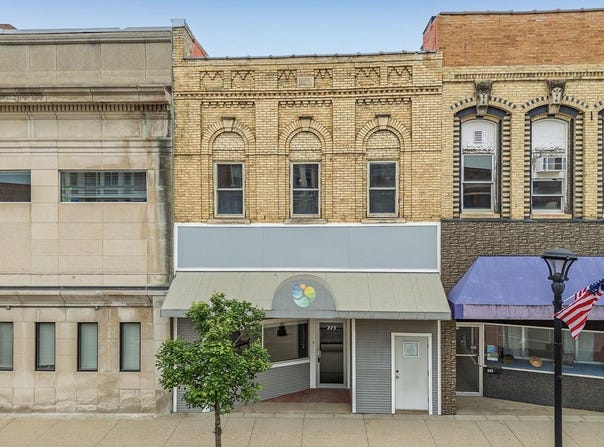 223 E Main Street, Reedsburg, WI 53959