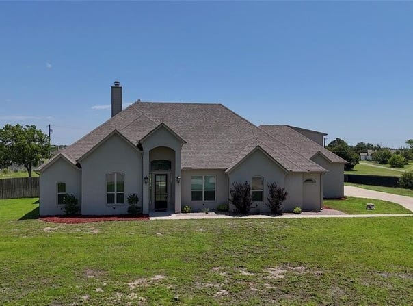 114 N Star Crossing Lane, Weatherford, TX 76088
