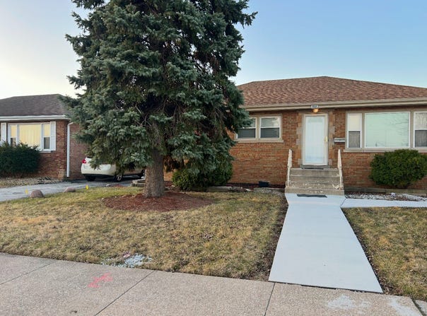 717 E 154th Street, South Holland, IL 60473