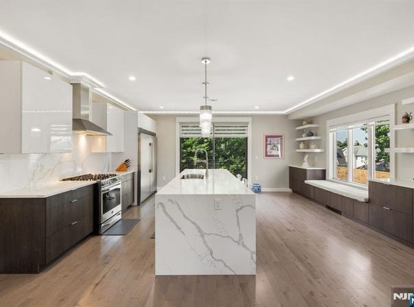 30 Henry Avenue B, Palisades Park, NJ 07650