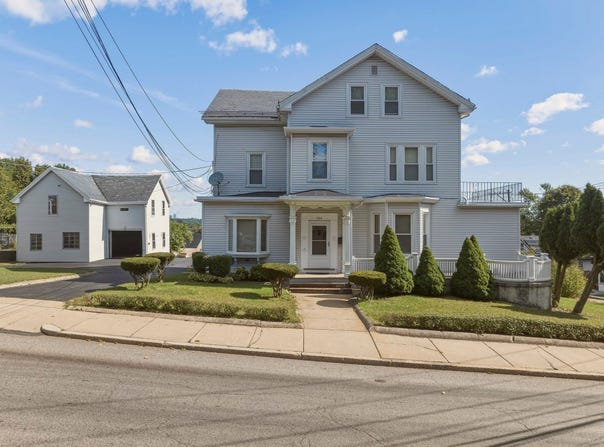260 Metropolitan Ave, Boston, MA 02131