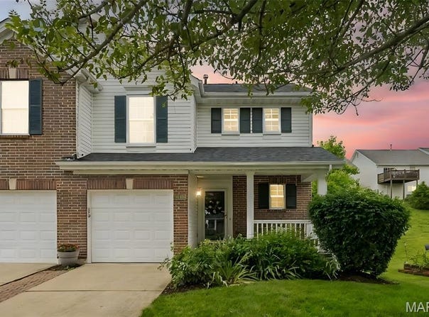 1105 Big Bend Crossing Drive, Manchester, MO 63088