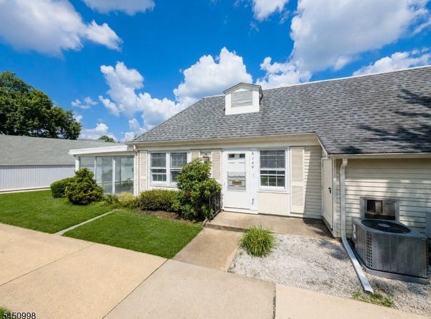 140A Plymouth Ln, Monroe Twp., NJ 08831-3640