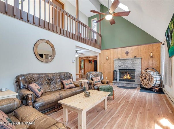 112 Maple Road, Blakeslee, PA 18610