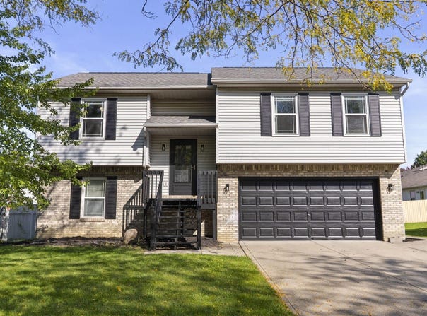 7954 Hickson Drive, Blacklick, OH 43004