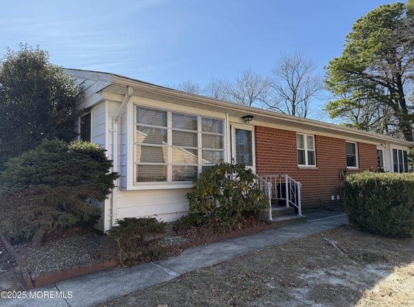 146b Hudson Parkway, Whiting, NJ 08759