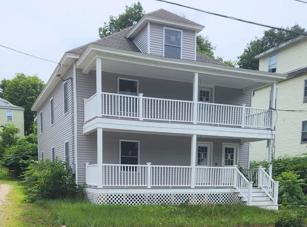 11 Church Street, Jay, ME 04239