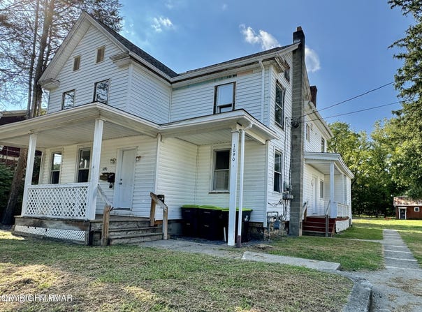 1090 Dreher Avenue, Stroudsburg, PA 18360