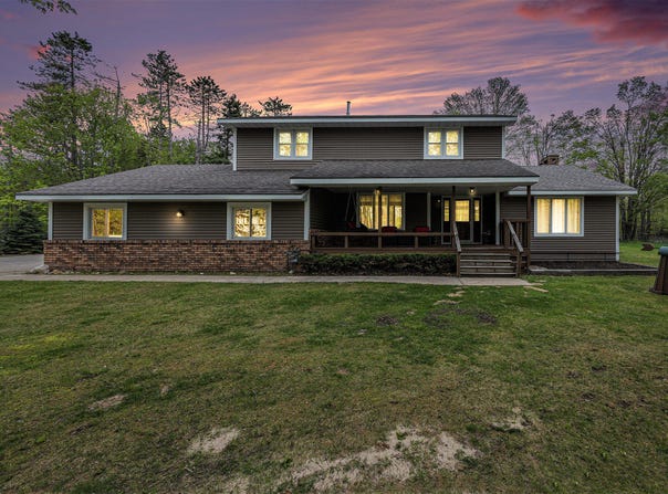 662 Crestwood Drive, Gaylord, MI 49735