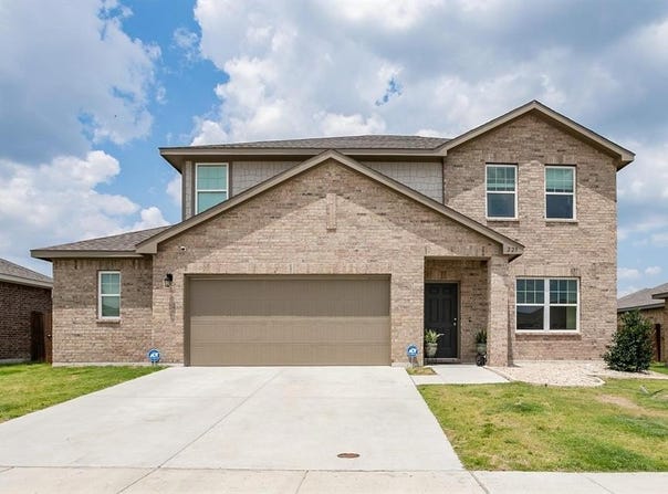 229 Concho River Drive, Glenn Heights, TX 75154