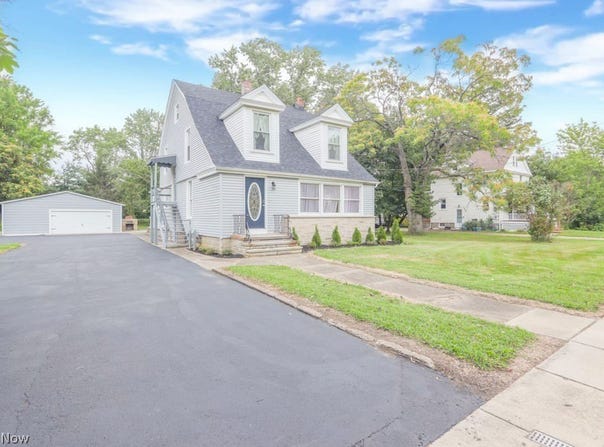 41796 Adelbert Street, Elyria, OH 44035