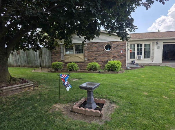 200 Townline Road, Ligonier, IN 46767