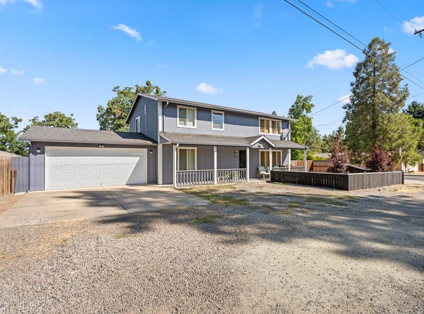 400 W 5th Street, Phoenix, OR 97535