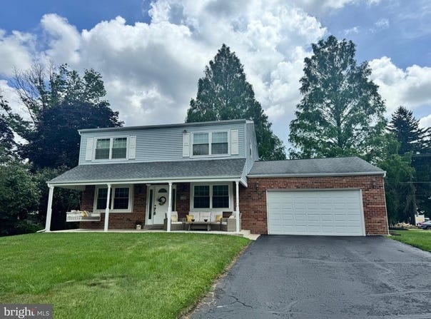 1220 SILO CIRCLE, BLUE BELL, PA 19422